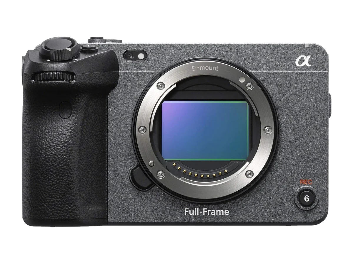 Sony FX3 sobre fondo oscuro